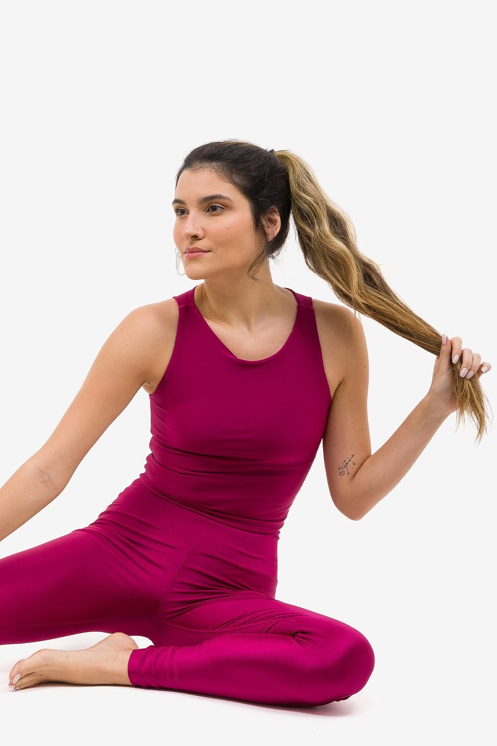 top-cropped-universe-shine-yogateria-amora