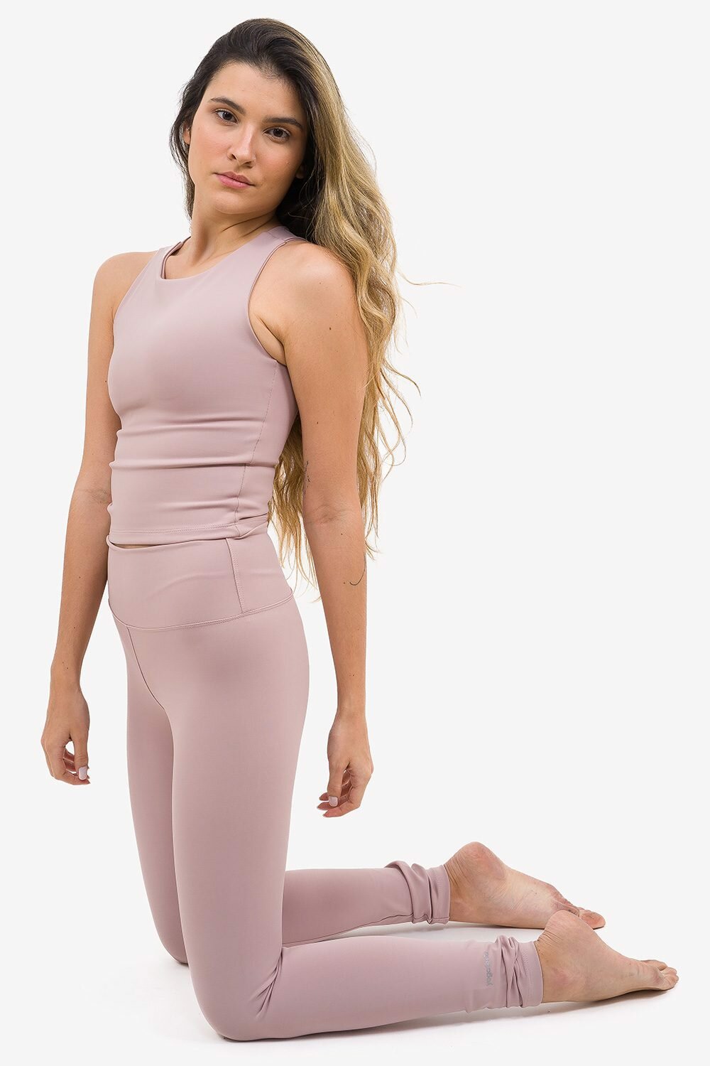 legging-presence-soft-compress-yogateria-01