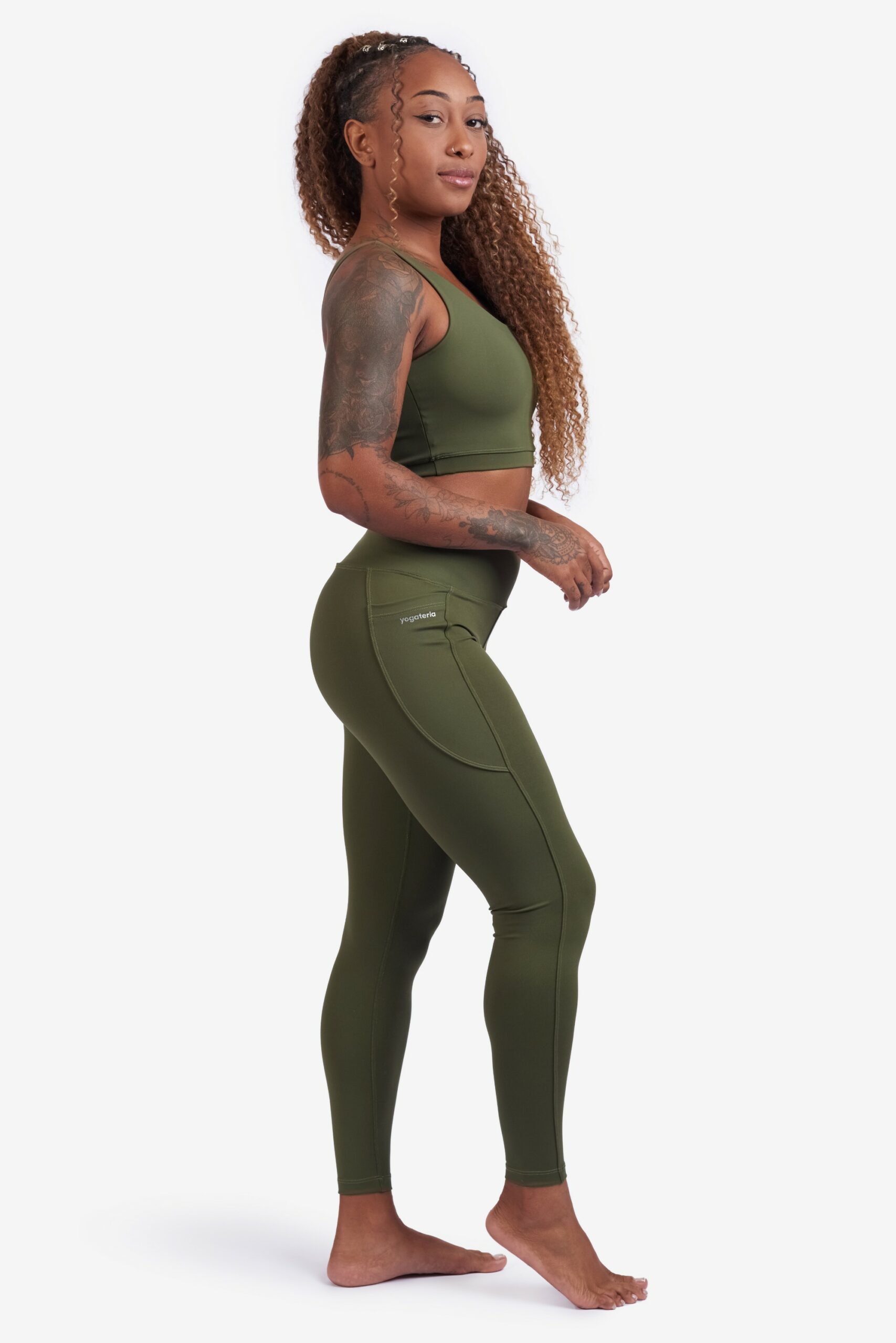 legging-harmony-yogateria-verde-01-scaled